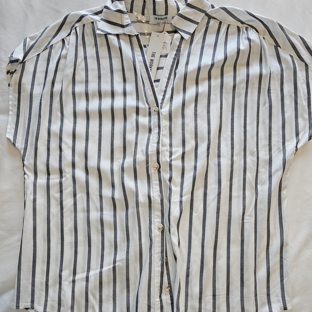 The Workshop (Blu-Pepper) Women's Striped  Button Up Shirt - Black and White